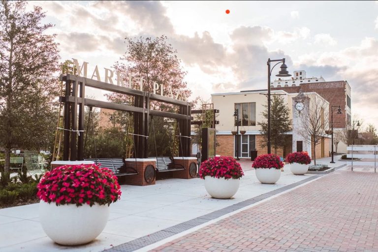 Lake Wales Completes Revitalization of Market Plaza and Park Ave., Roadway to Open