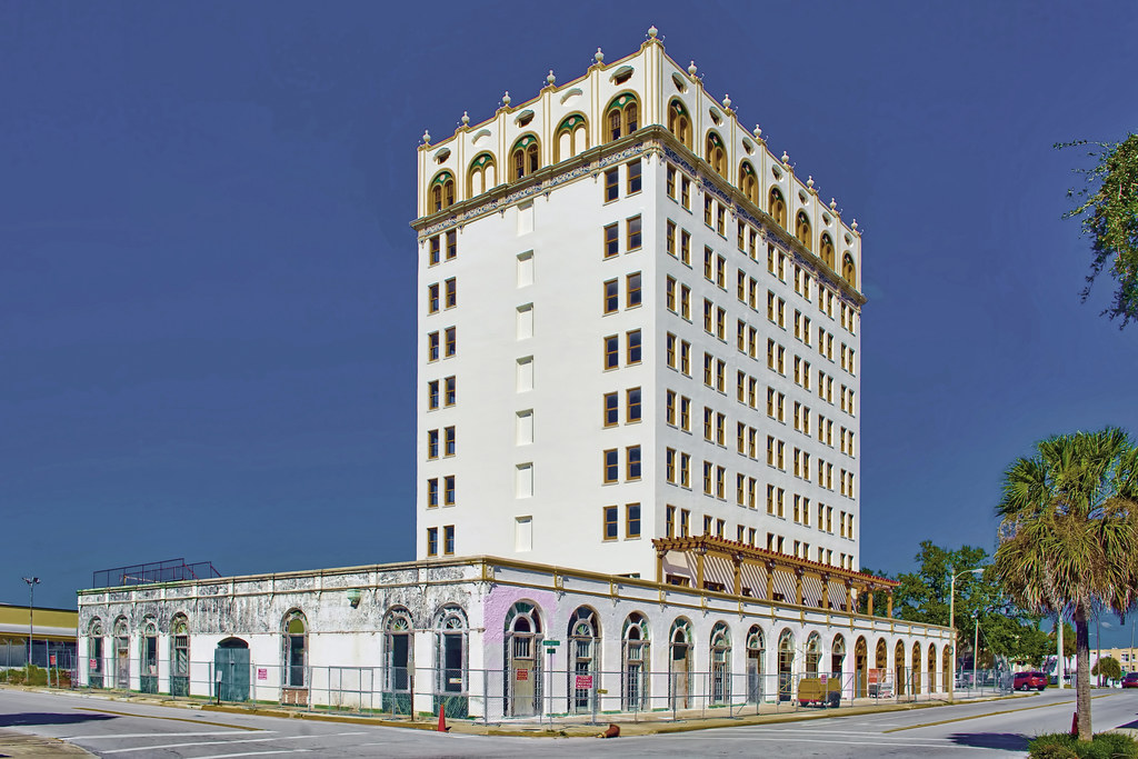 Walesbilt - Lake Wales Daily News